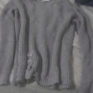 A sweater I got for myself but not able to fit it!